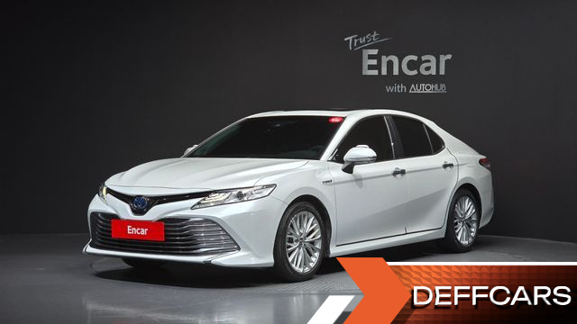 Toyota CAMRY 2.5 XLE Hybrid купить на сайте DeffCars