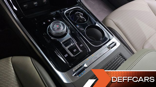 Kia CARNIVAL Gasoline 9-Seater Hi-Limousine Signature купить на сайте DeffCars