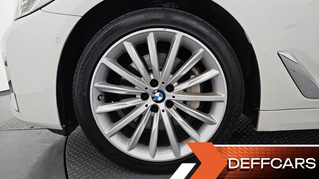 BMW 5-SERIES 530i xDrive Luxury купить на сайте DeffCars
