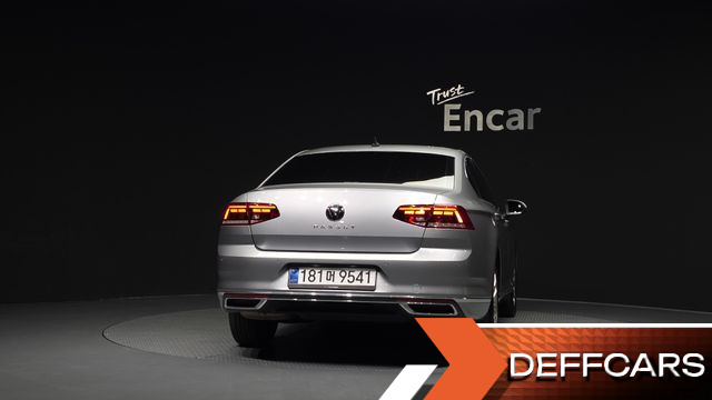 Volkswagen PASSAT 2.0 TDI Premium купить на сайте DeffCars