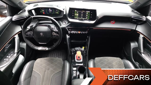 Peugeot 2008 1.5 BlueHDi GT Line купить на сайте DeffCars