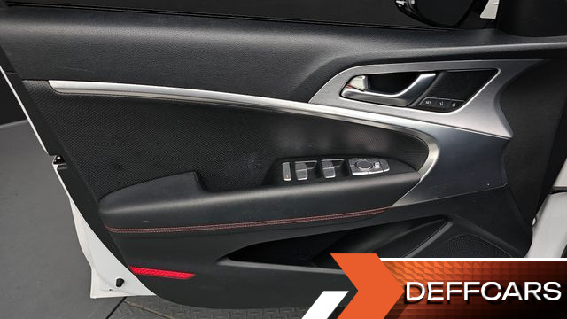 Genesis G70 2.0T Sport Package купить на сайте DeffCars