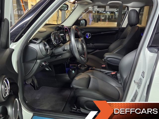 Mini COOPER 5Door HIGH 3rd купить на сайте DeffCars