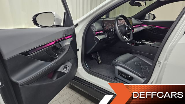 BMW 5-SERIES 530i xDrive M Sport купить на сайте DeffCars