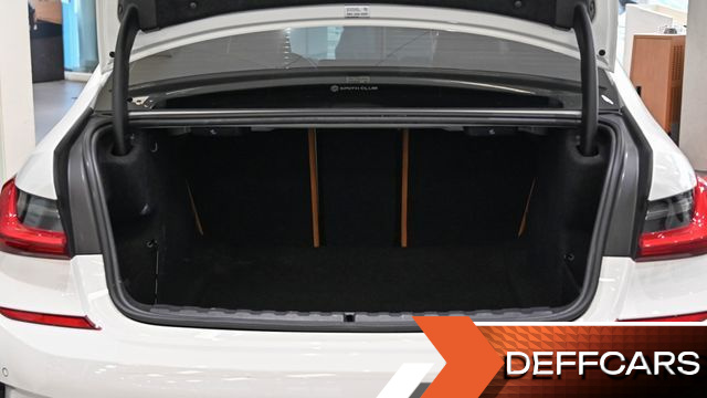 BMW 3-SERIES 320i M Sport купить на сайте DeffCars