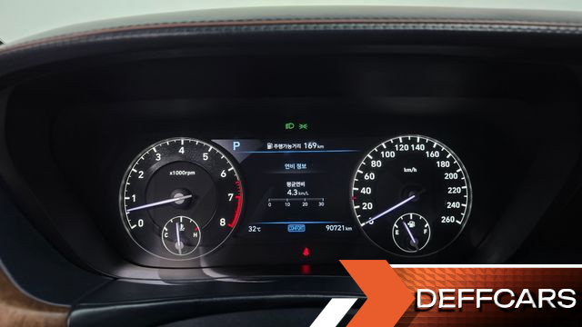 Genesis G90 5.0 AWD Limousine Prestige купить на сайте DeffCars