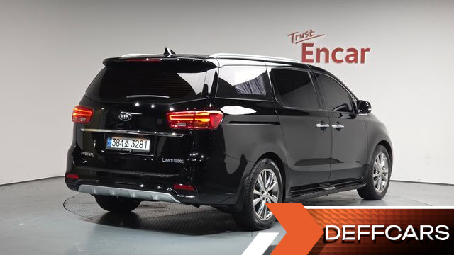 Kia CARNIVAL Gasoline 7-Seater Limousine President купить на сайте DeffCars
