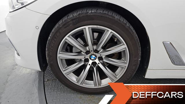 BMW 5-SERIES 520i Luxury купить на сайте DeffCars