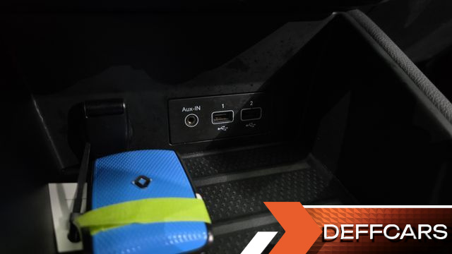 Renault-KoreaSamsung CAPTUR 1.3 TCe Edition Paris купить на сайте DeffCars