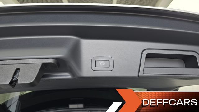 Land Rover RANGE ROVER EVOQUE P250 SE купить на сайте DeffCars