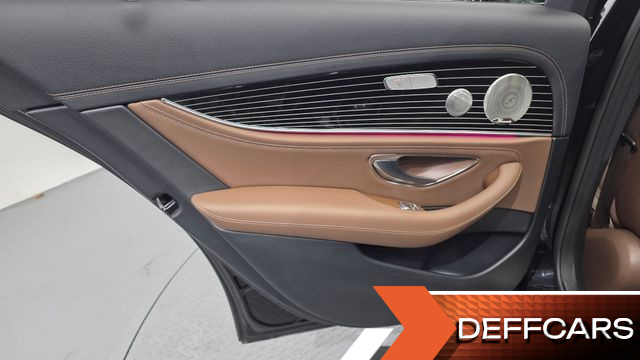 Mercedes E-CLASS E450 4MATIC Exclusive купить на сайте DeffCars