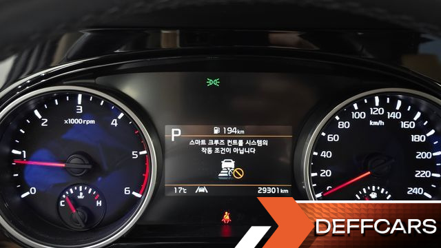 Kia CARNIVAL 9-Seater Noblesse купить на сайте DeffCars