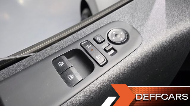 Hyundai STARIA L3.5 Cargo 5-Seater Modern купить на сайте DeffCars