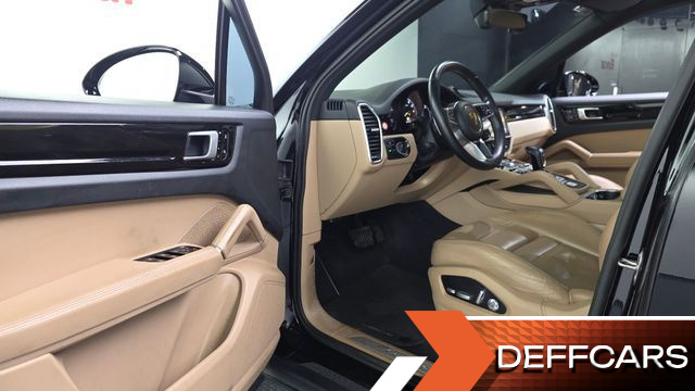 Porsche CAYENNE 3.0 E-Hybrid купить на сайте DeffCars