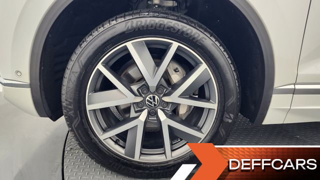 Volkswagen TOUAREG 3.0 TDI Prestige купить на сайте DeffCars