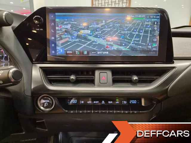 Lexus UX 2.0 2WD купить на сайте DeffCars