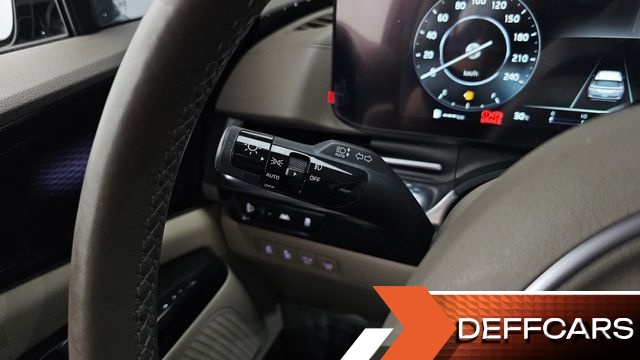 Kia CARNIVAL Gasoline 7-Seater Hi-Limousine Signature купить на сайте DeffCars