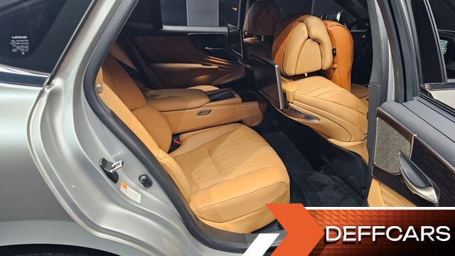 Lexus LS 3.5 Platinum AWD купить на сайте DeffCars
