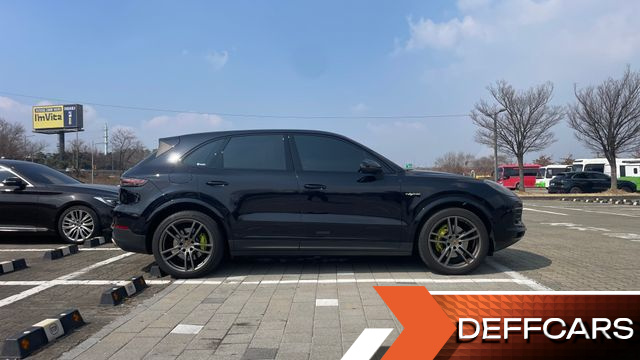 Porsche CAYENNE 3.0 E-Hybrid купить на сайте DeffCars