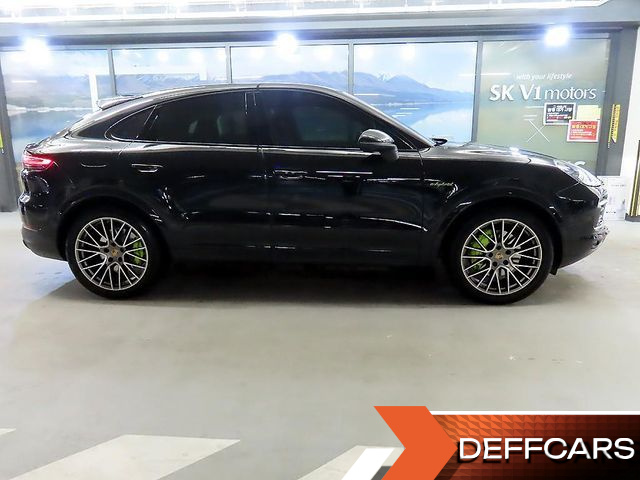 Porsche CAYENNE 3.0 E-HYBRID COUPE PLATINUM EDITION купить на сайте DeffCars