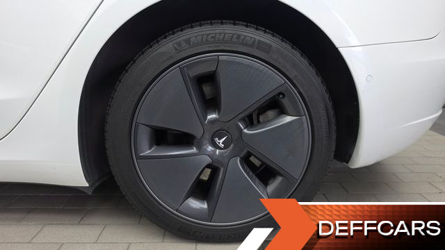 Tesla MODEL 3 RWD купить на сайте DeffCars