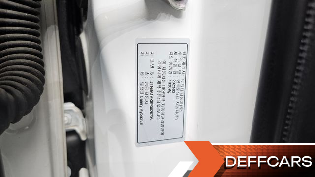 Toyota CAMRY 2.5 LE Hybrid купить на сайте DeffCars