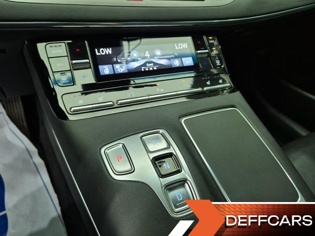 Hyundai GRANDEUR 2.5 Le Blanc купить на сайте DeffCars