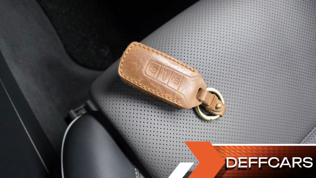 Volkswagen TOUAREG 3.0 TDI R-Line купить на сайте DeffCars