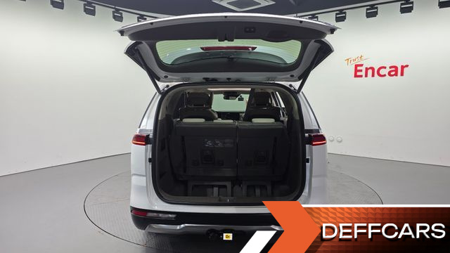 Kia CARNIVAL Gasoline 7-Seater Signature купить на сайте DeffCars