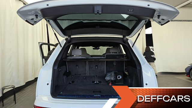 Audi Q7 55 TFSI Quattro Premium купить на сайте DeffCars
