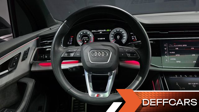 Audi Q7 55 TFSI Quattro Premium купить на сайте DeffCars