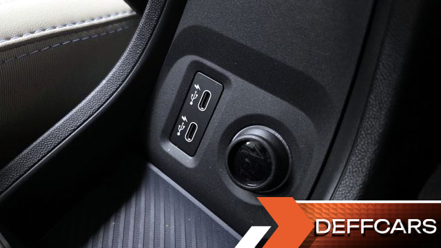 Mini COOPER Favoured купить на сайте DeffCars