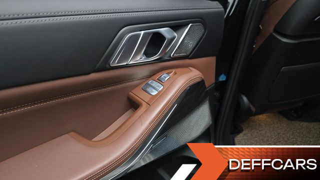 BMW X7 xDrive 40i Design Pure Excellence 7-Seater купить на сайте DeffCars