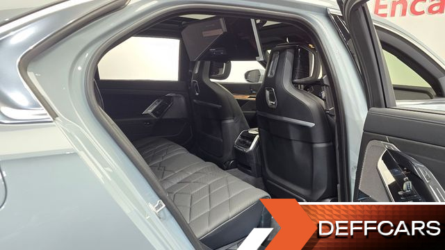 BMW 7-SERIES 740i xDrive M Sport купить на сайте DeffCars