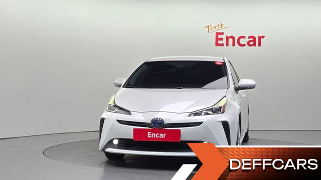 Toyota PRIUS 1.8 купить на сайте DeffCars