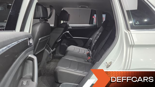 Volkswagen TIGUAN 2.0 TDI Premium купить на сайте DeffCars