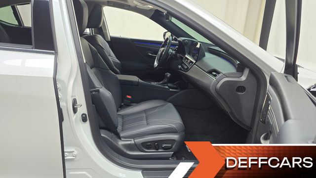 Lexus ES Executive купить на сайте DeffCars