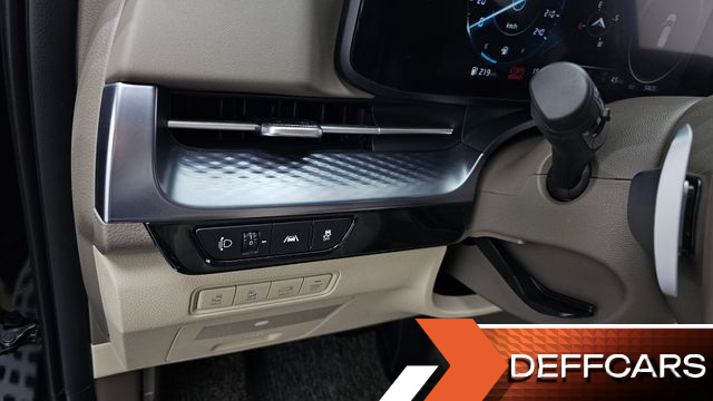 Kia CARNIVAL Gasoline 9-Seater Hi-Limousine Signature купить на сайте DeffCars
