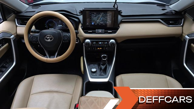 Toyota RAV4 2,5 4WD Hybrid LTD купить на сайте DeffCars
