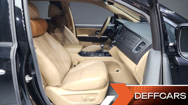 Kia CARNIVAL Gasoline 9-Seater Hi-Limousine Noblesse Special купить на сайте DeffCars