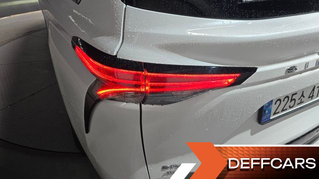 Toyota SIENNA 2.5 Hybrid AWD купить на сайте DeffCars