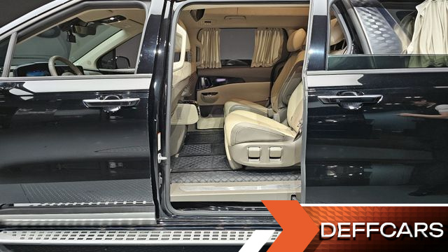 Kia CARNIVAL Gasoline 7-Seater Hi-Limousine Signature купить на сайте DeffCars