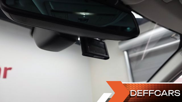Land Rover DISCOVERY SPORT 2.0 TD4 SE (150PS) купить на сайте DeffCars