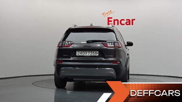 Jeep CHEROKEE 2.4 Limited AWD купить на сайте DeffCars