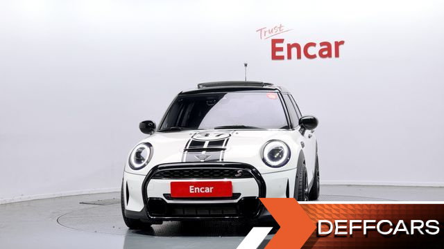 Mini COOPER 5Door Classic Third Generation купить на сайте DeffCars