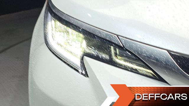 Toyota SIENNA 2.5 Hybrid AWD купить на сайте DeffCars