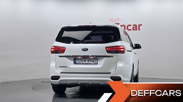 Kia CARNIVAL 9-Seater Prstige купить на сайте DeffCars