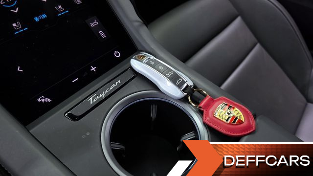 Porsche TAYCAN 4S купить на сайте DeffCars