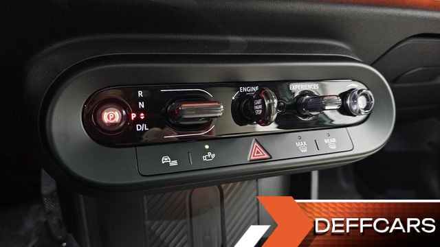 Mini COOPER 5 Door Favoured купить на сайте DeffCars
