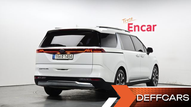 Kia CARNIVAL 9-Seater Signature купить на сайте DeffCars